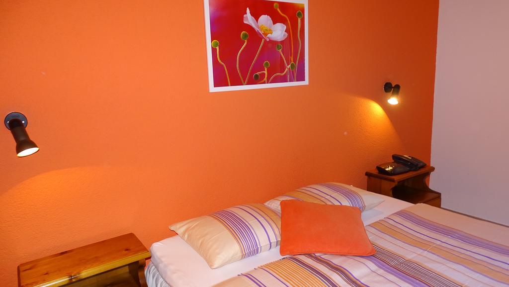 لوكارنو Hotel Elvetico الغرفة الصورة
